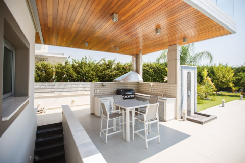 4 bedrooms Villa in Agios Tychonas, Cyprus No. 31929 7