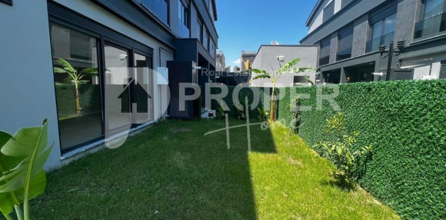 7 rooms Appartement à Konyaalti, Turkey No. 21069