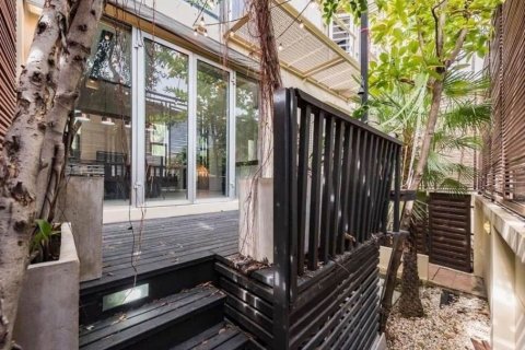 4 bedrooms Townhouse in Bangkok, Thailand No. 96534 11