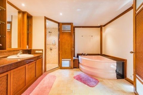 8 bedrooms Villa in Surin Beach, Thailand No. 97146 6