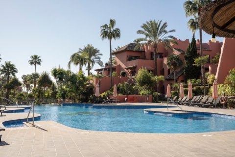 3 dormitorios Apartment en Estepona, Spain No. 27369