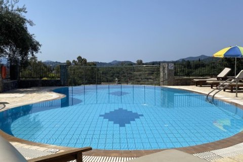 2 bedrooms Villa in Corfu, Greece No. 108411 2