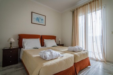 2 bedrooms Villa in Corfu, Greece No. 108411 3