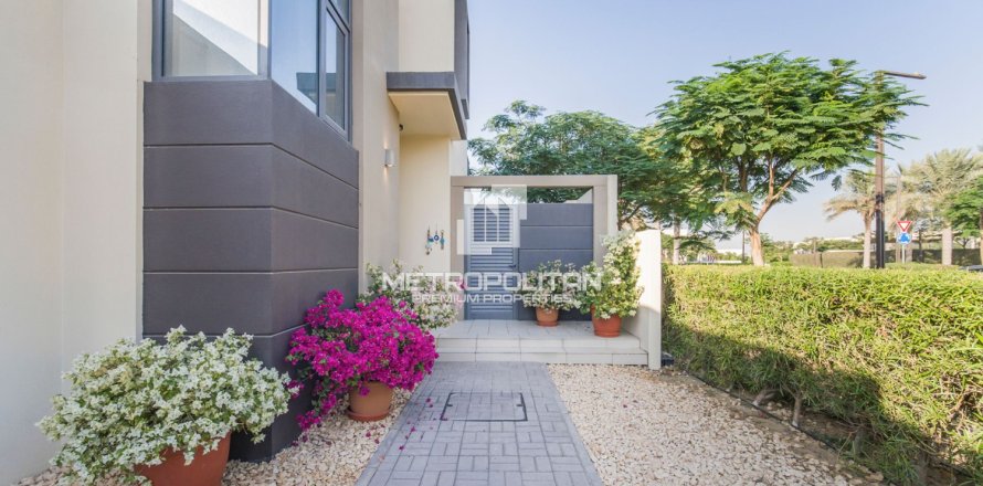 Вилла с 4 спальнями в Maple at Dubai Hills Estate, ОАЭ №119340