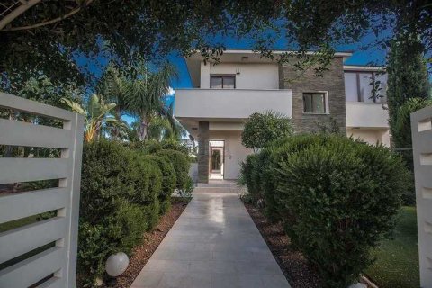 4 bedrooms House in Ayia Napa, Cyprus No. 29434 4