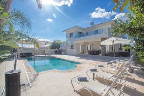 4 bedrooms House in Ayia Napa, Cyprus No. 29434 3