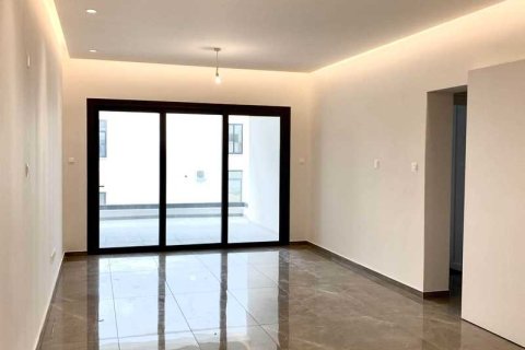 3 bedrooms Apartment in Limassol, Cyprus No. 33304 2