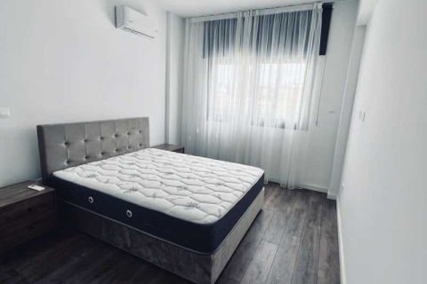 3 bedrooms Apartment in Limassol, Cyprus No. 33304 7