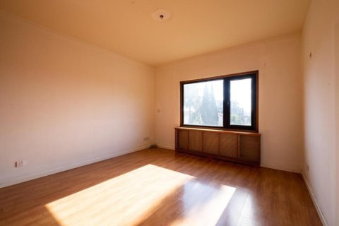 372m² Villa in Nicosia, Cyprus No. 105005 2