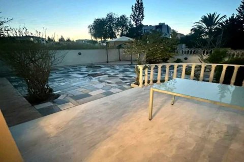 4 bedrooms House in Aradippou, Cyprus No. 101286 6