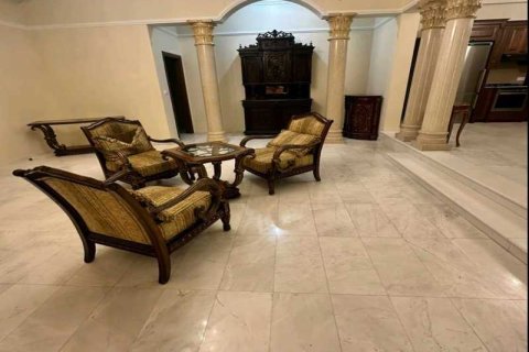 4 bedrooms House in Aradippou, Cyprus No. 101286 2