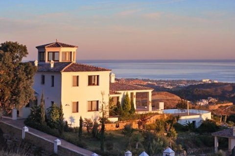 6 dormitorios House en Benahavís, Spain No. 25499