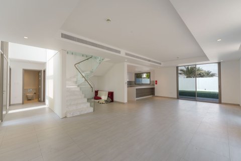 4 bedrooms Townhouse in Thach Than, Vietnam No. 93321 4