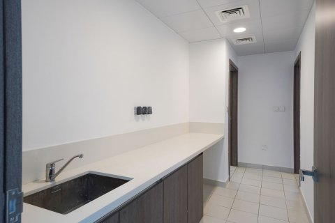 4 bedrooms Townhouse in Thach Than, Vietnam No. 93321 8