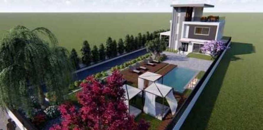 4 bedrooms House in Livadia, Cyprus No. 30663