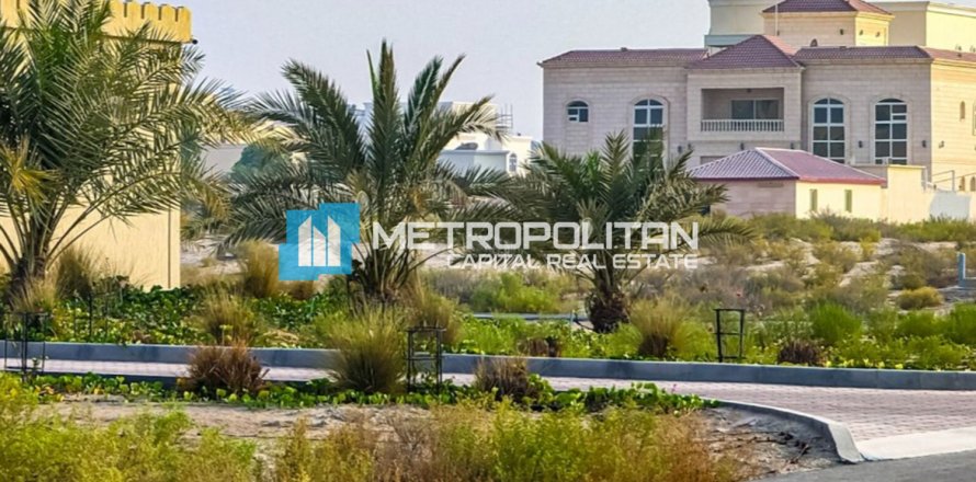 7 dormitorios Villa en Al Shamkha, UAE No. 121562