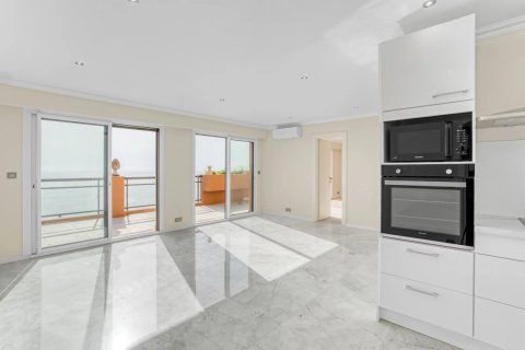 3 dormitorios Apartment en Roquebrune-Cap-Martin, France No. 68952 8