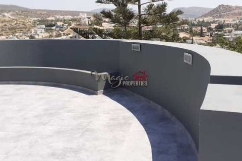 5 bedrooms House in Agios Athanasios, Cyprus No. 78342 8