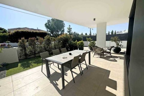 3 bedrooms Apartment in Enkomi, Cyprus No. 103451 1