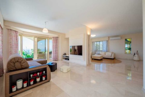 5 bedrooms Villa in Agios Tychonas, Cyprus No. 76253 8