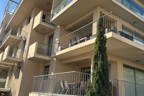 3 dormitorios Apartment en Paphos, Cyprus No. 104374 2