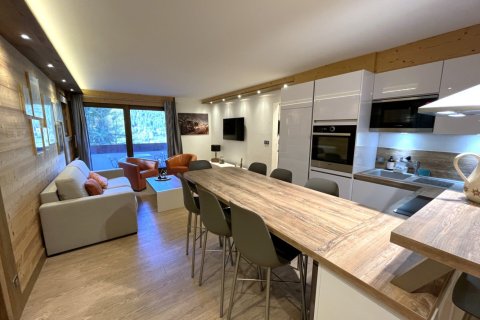 3 bedrooms Apartment in Les Allues, France No. 99674 2