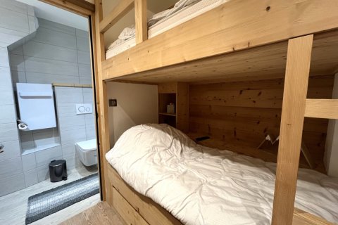 3 bedrooms Apartment in Les Allues, France No. 99674 6