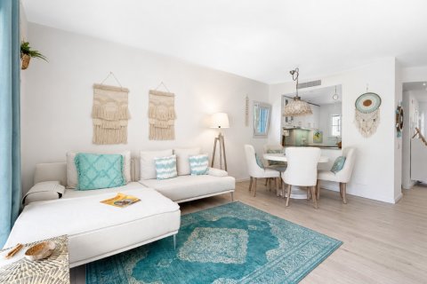 2 bedrooms Duplex in El Camp De Mar, Spain No. 126438