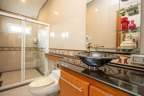 4 dormitorios House en Chiang Mai, Thailand No. 97628 29