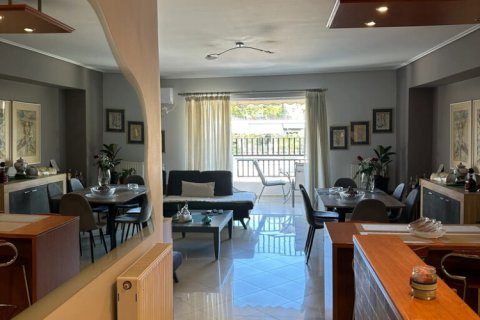 3 bedrooms Apartment in Athens, Greece No. 122232 10