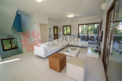 4 bedrooms House in Famagusta, Cyprus No. 82435 9