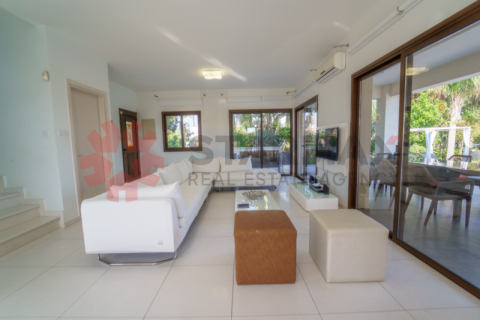 4 bedrooms House in Famagusta, Cyprus No. 82435 10