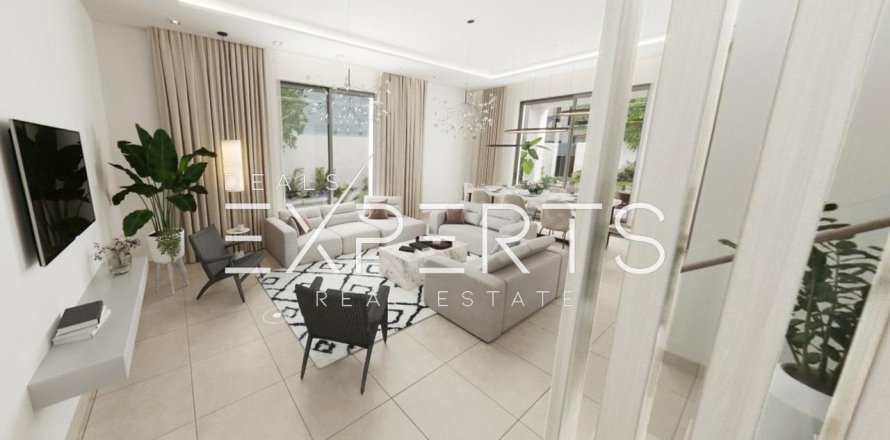 4 chambres Duplex à Thach Than, Vietnam No. 75083