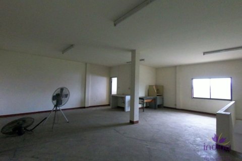 640m² Commercial property in Chiang Mai, Thailand No. 97829 4