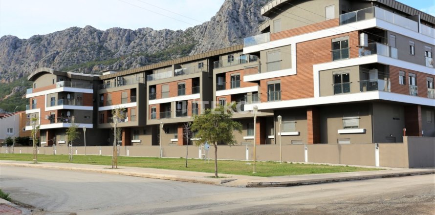 3 bedrooms Apartment in Antalya, Turkey No. 10908