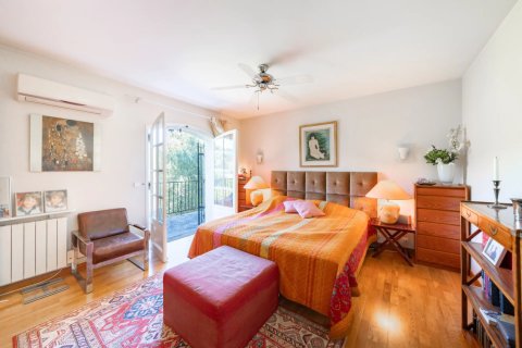 4 bedrooms Villa in Mougins, France No. 100305 8