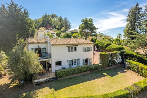 4 bedrooms Villa in Mougins, France No. 100305 4