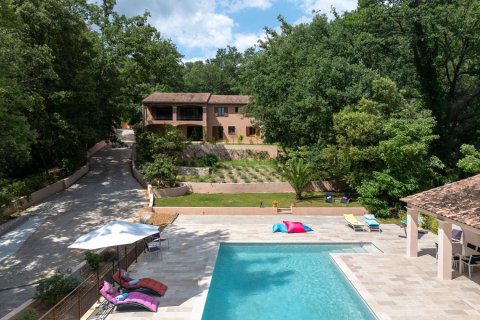 4 bedrooms House in La Motte, France No. 100257 1