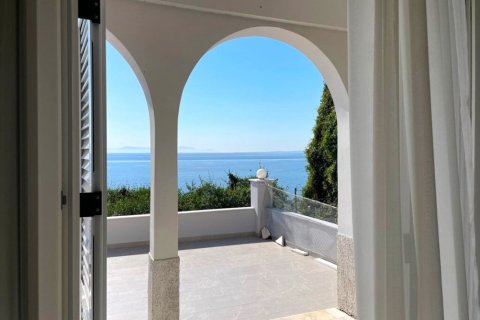 Вилла с 4 спальнями в Керкира, Греция №104911 8