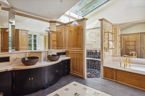 9 bedrooms Villa in Grasse, France No. 68092 6