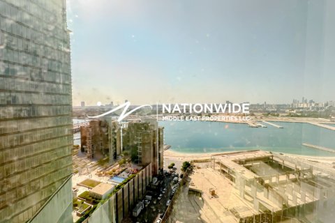 3 dormitorios Apartment en Abu Dhabi, UAE No. 120897