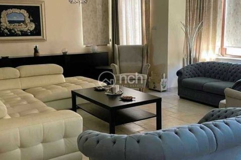 4 bedrooms Villa in Episkopi, Cyprus No. 31705 6