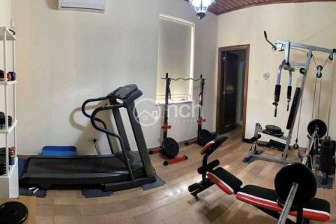 4 bedrooms Villa in Episkopi, Cyprus No. 31705 10