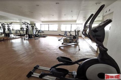 2 bedrooms Apartment in Bangkok, Thailand No. 96157 6