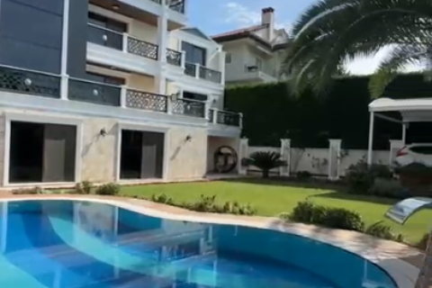 7 bedrooms Villa in Khanh Hoa, Vietnam No. 15341 1
