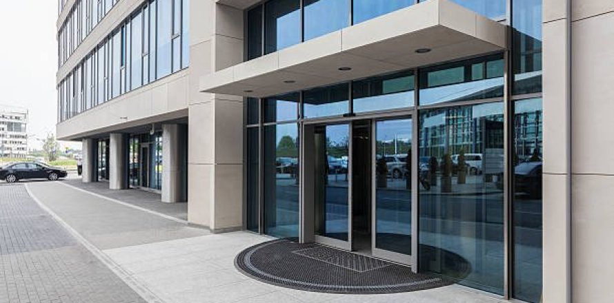 780m² Commercial property à Duc Tan, Vietnam No. 27745